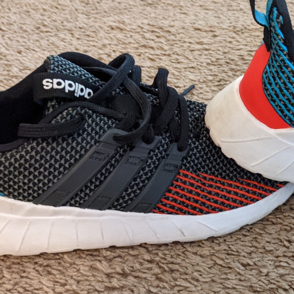 Boys new adidas sneakers